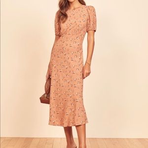 Reformation short-sleeved midi dress - Perfect Fall Dress